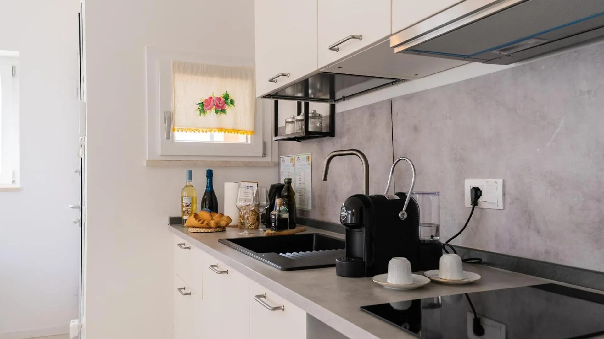 Residenza Del Barone Luxury House - Pula, Sardegna 아파트 풀라