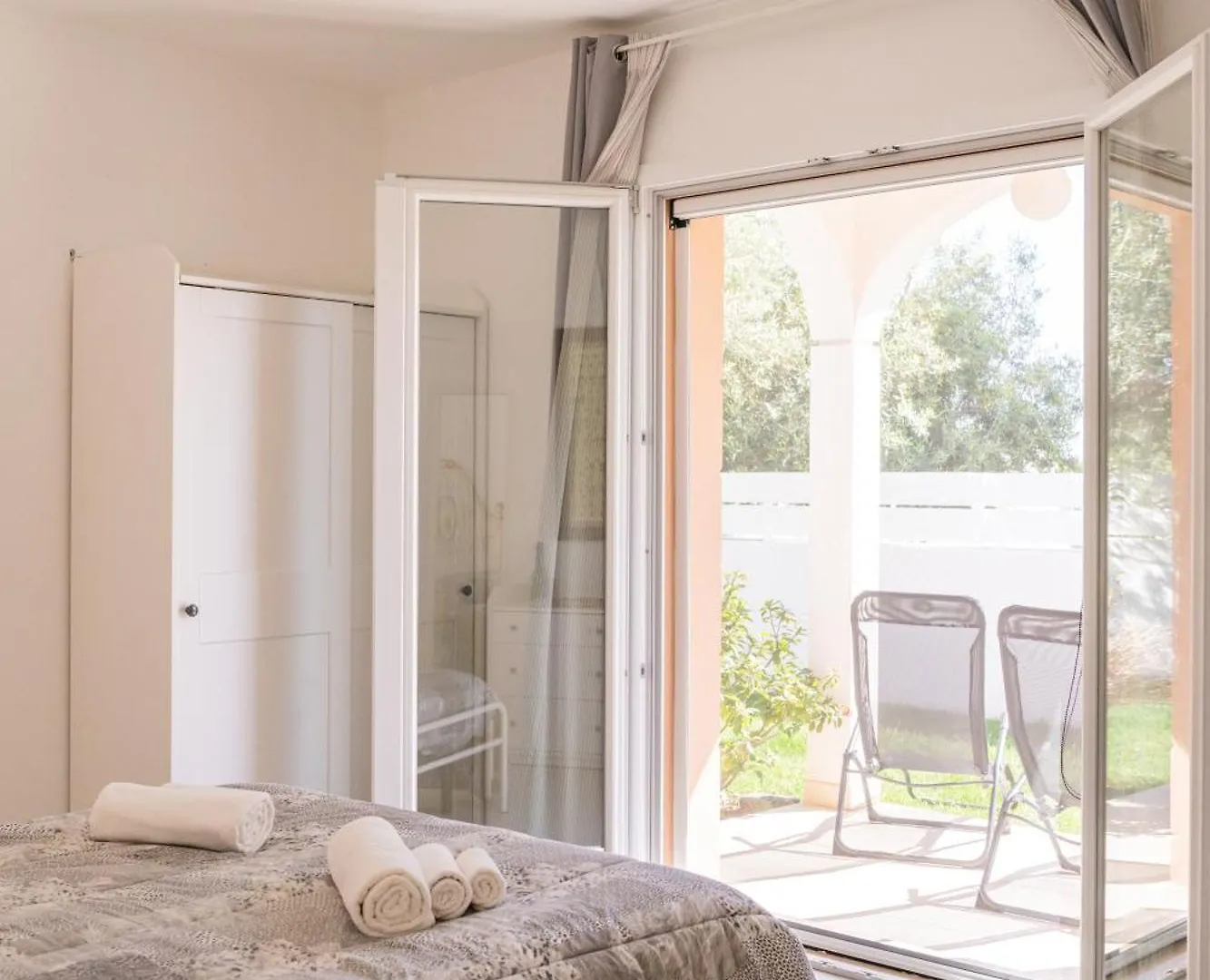 Residenza Del Barone Luxury House - Pula, Sardegna 아파트 0*, 풀라